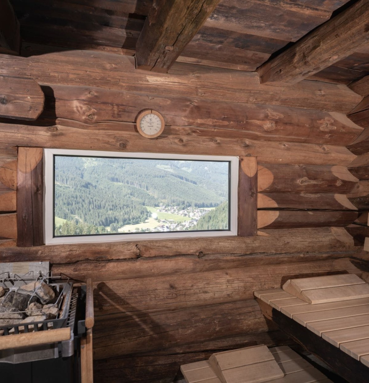 Sauna mit herrlichem Ausblick © Matthias Fritzenwallner